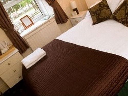 The Buck Inn, 3*