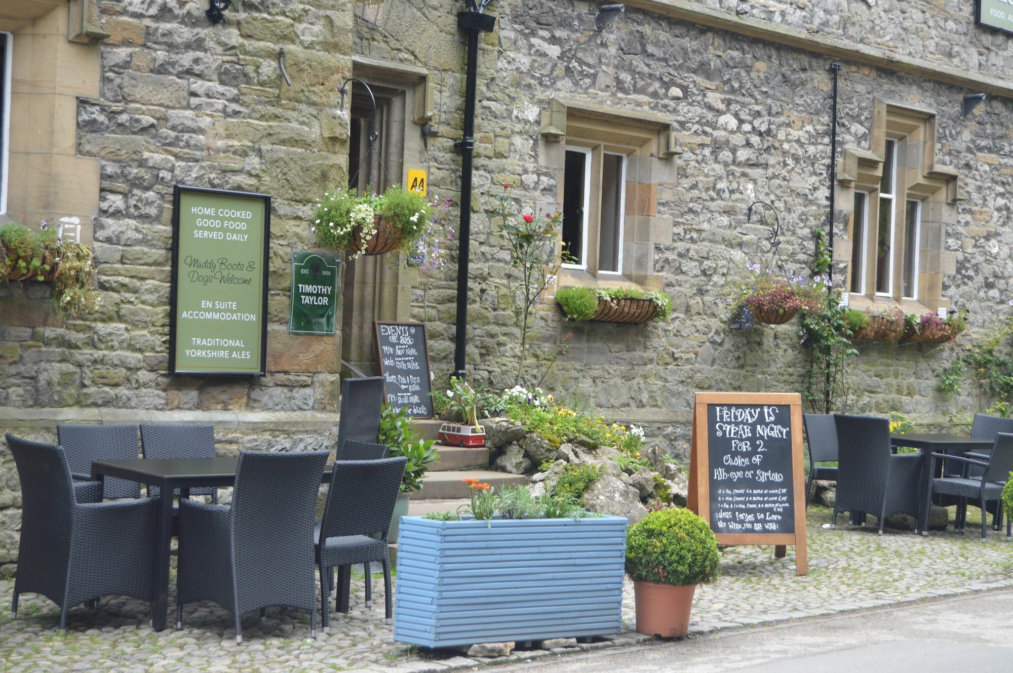 The Buck Inn, 3*